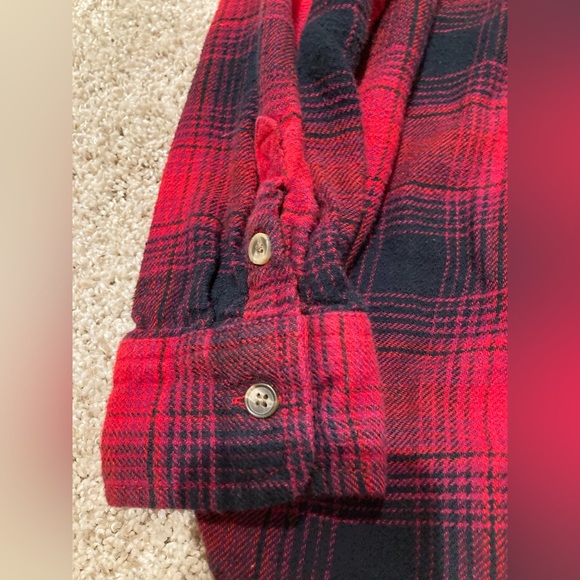 Women American eagle long sleeve button up collar plaid flannel shirt red black - Picture 6 of 11